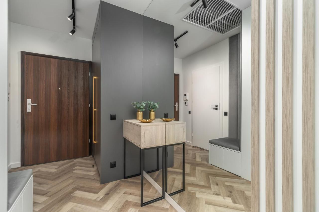Comfy Apartments 4-5Th Floor Hanza Tower - Sauna & Pool Щецин Экстерьер фото